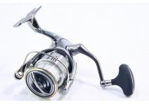 Shimano 18 Stella C3000MHG